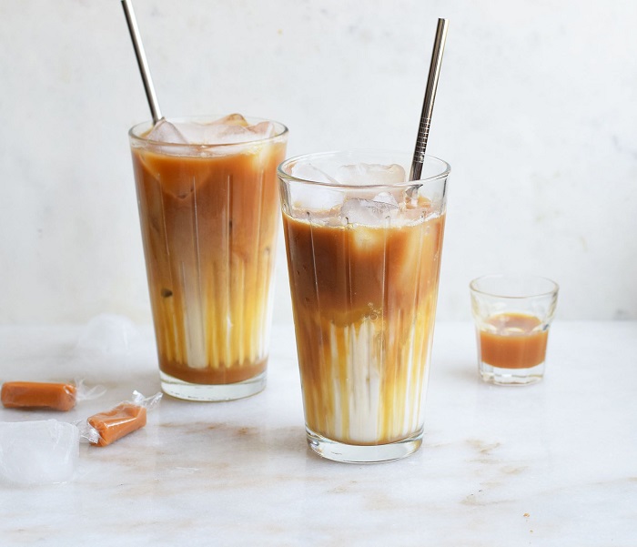 How to Make a Caramel Macchiato at Home Without an Espresso Machine