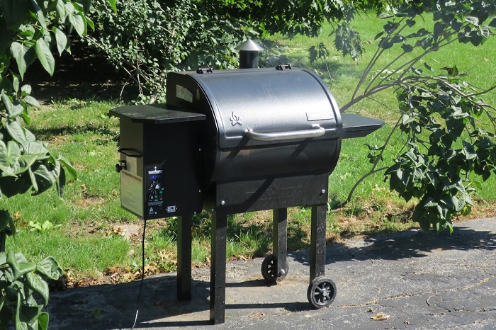How Does an Electric Smoker Work