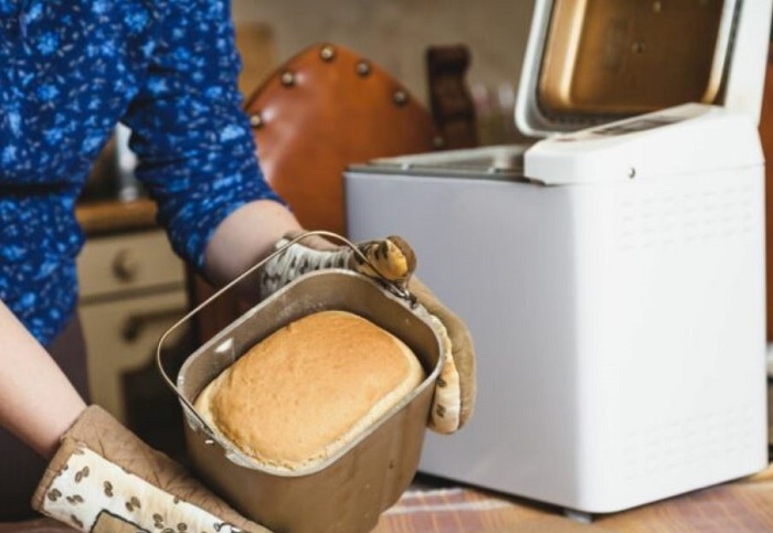 How to Clean Bread Makers