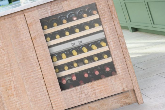 How Long Can You Store Open Bottles of Wine in a Wine Cooler?