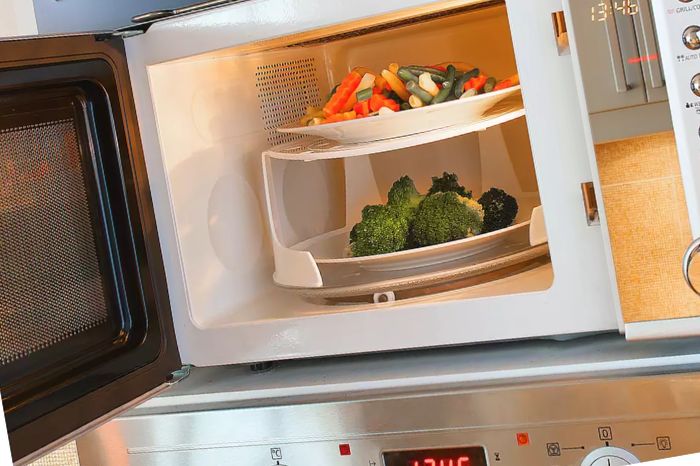 How Do Microwaves Protect From Radiation?
